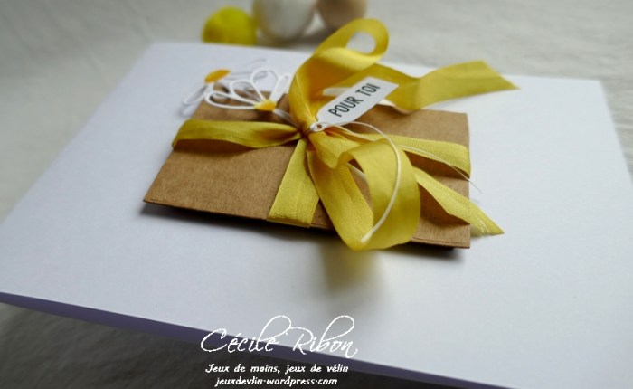 JUST US Girls #521 – Word week :&nbsp;Bow