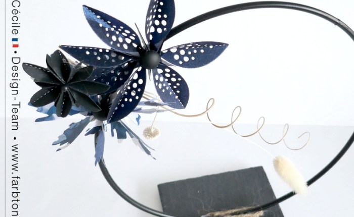 DT Farbton Papier : Des fleurs bleues .