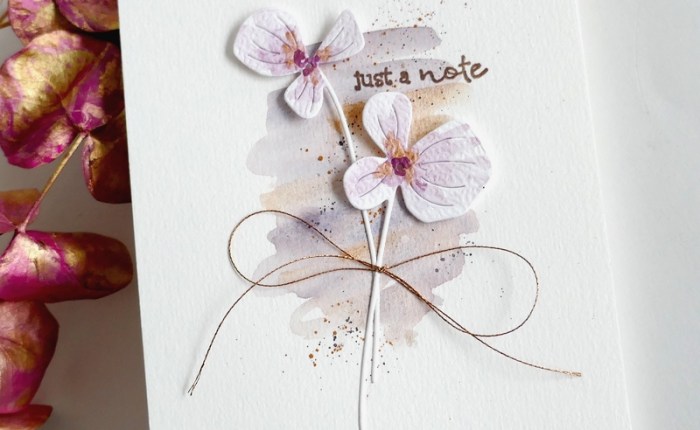 Une carte fleurie pour attendre le printemps.