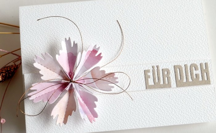 DT Farbton Papier : Une grosse fleur pour toi.